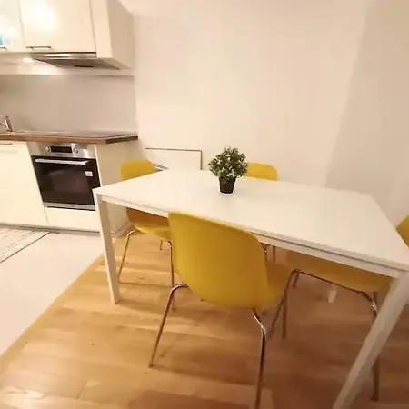 Apartment Elegancia Rueil, 20 Min De Paris La Defense, Quartier Recherche, *