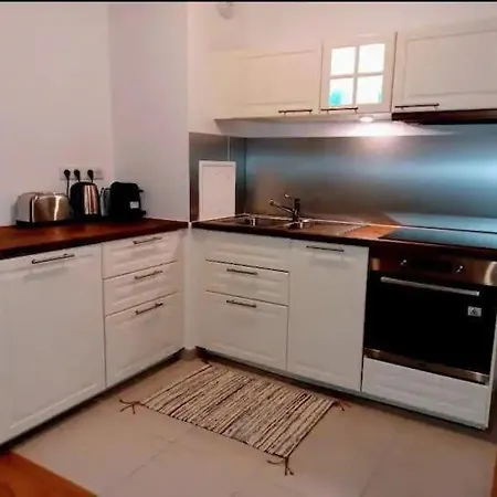 Elegancia Rueil, 20 Min De Paris La Defense, Quartier Recherche,