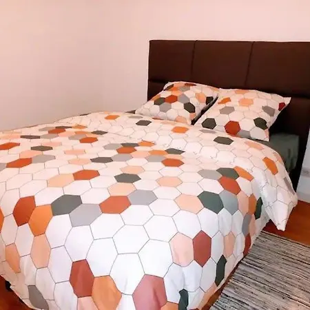 Elegancia Rueil, 20 Min De Paris La Defense, Quartier Recherche, Apartment *