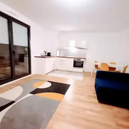 Elegancia Rueil, 20 Min De Paris La Defense, Quartier Recherche, Rueil-Malmaison